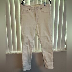 H&M white Skinny high waist jeans/jeggings! Size 14